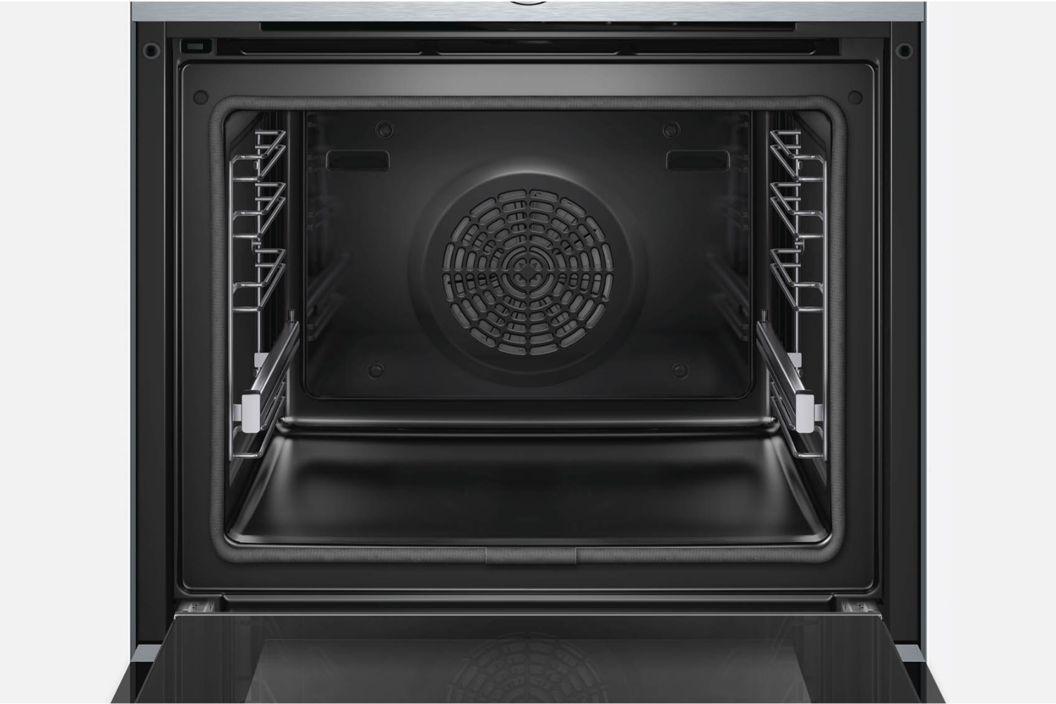 Dung tích khoang lò lên đến 71 lít là một điểm cộng lớn, cho phép bạn thoải mái chế biến các món nướng