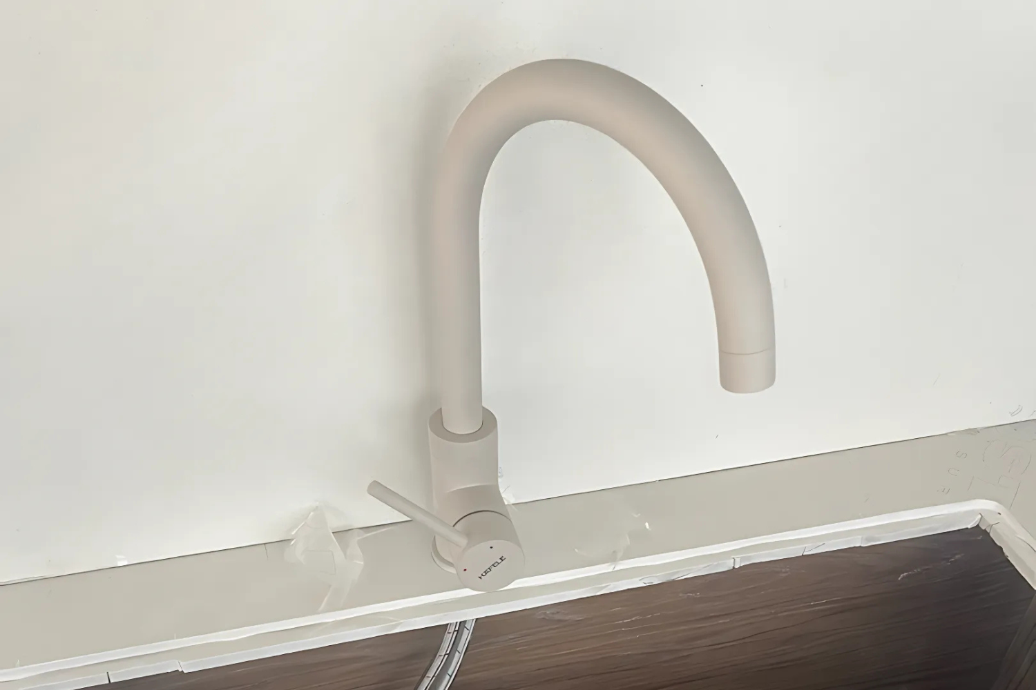 voi-voi-2-duong-nong-lanh-giup-tang-hieu-qua-rua