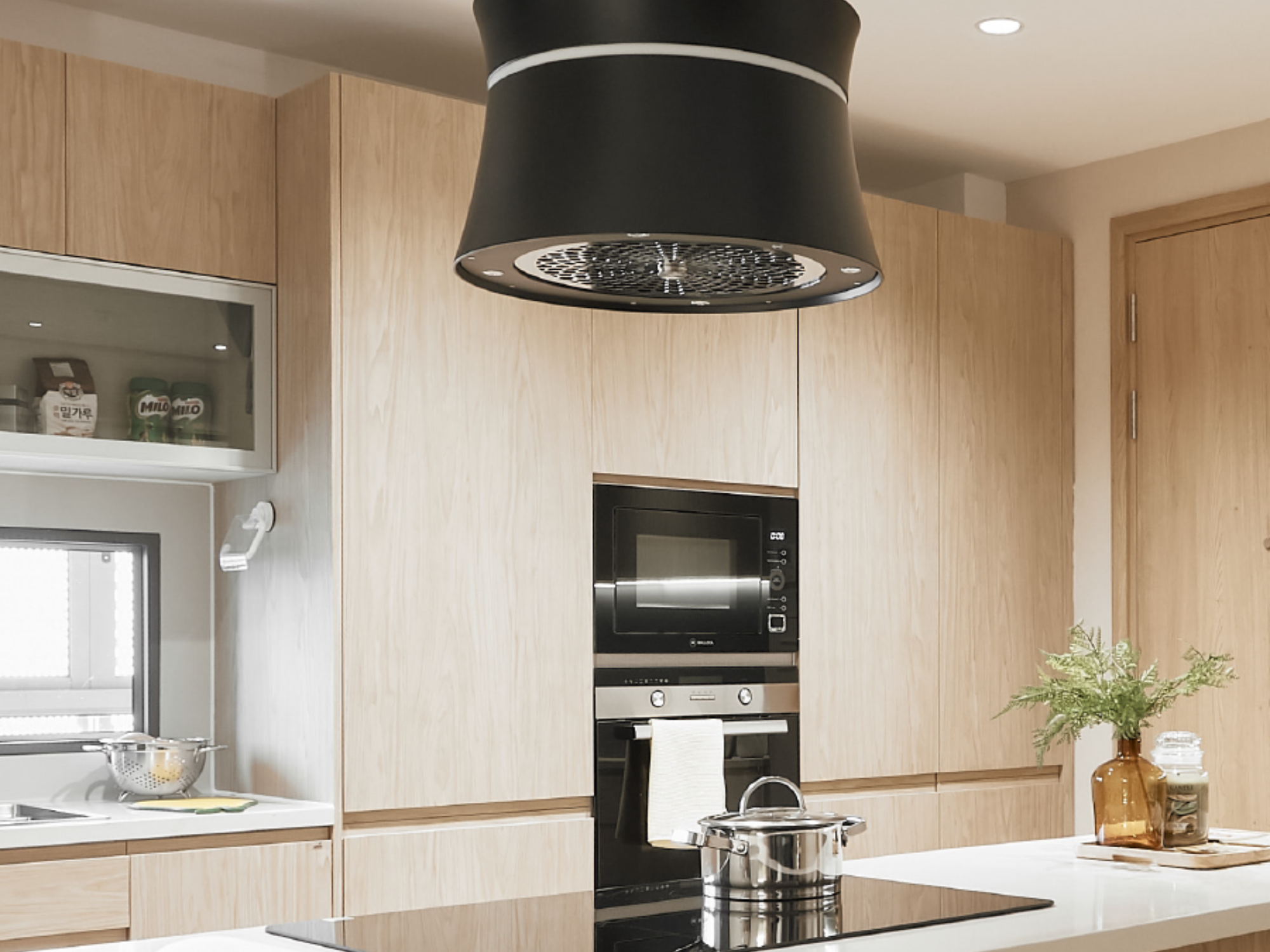 Công suất mạnh mẽ – Hút sạch mùi chỉ trong vài phút