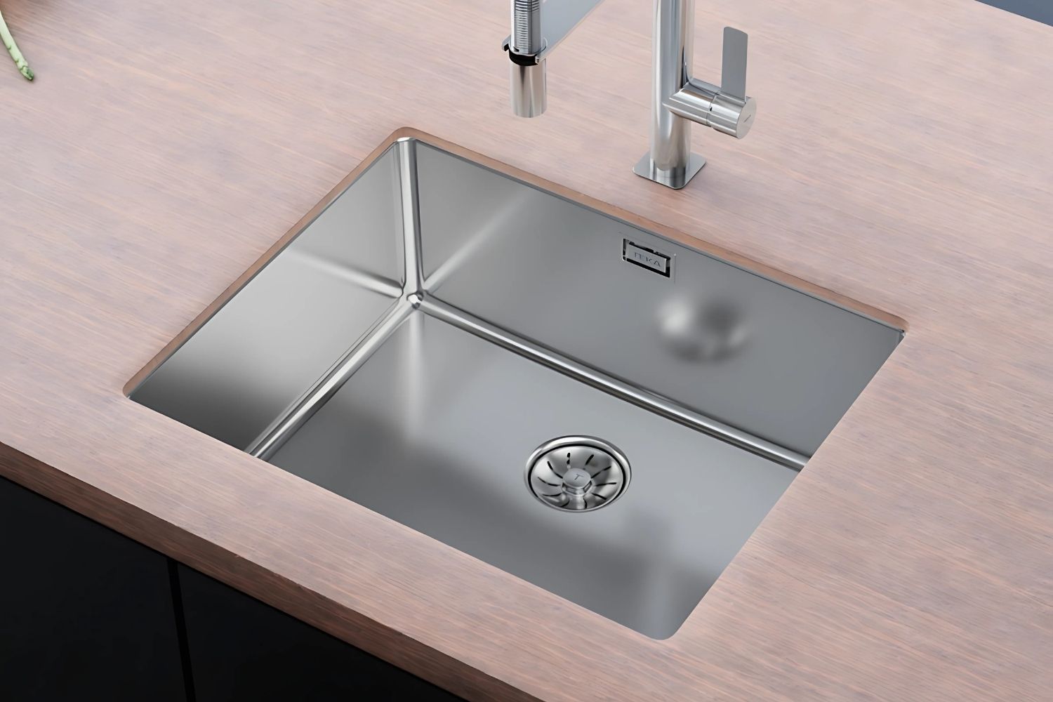 Teka Be Linea RS15 50.40 được chế tác từ chất liệu inox 304 không gỉ