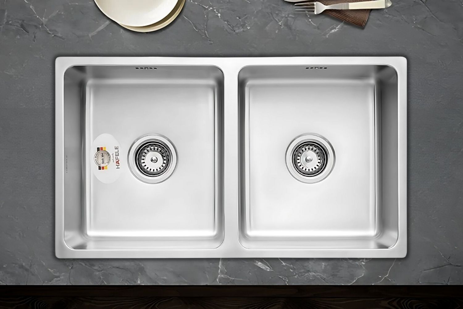 Hafele HS19-SSN2S90S 567.23.020 có thể lắp đặt âm/nổi linh hoạt