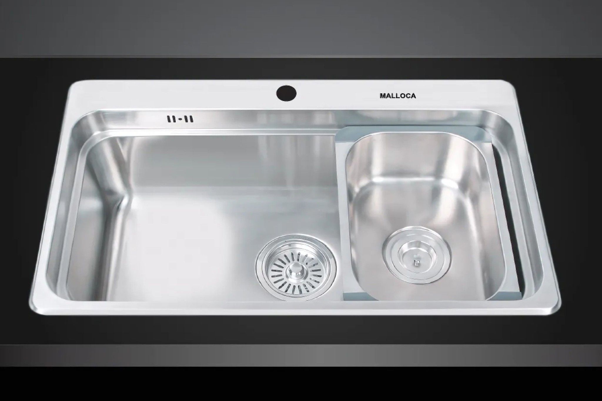 Chậu rửa bát Malloca MS 1022D được chế tác bán thủ công tinh xảo