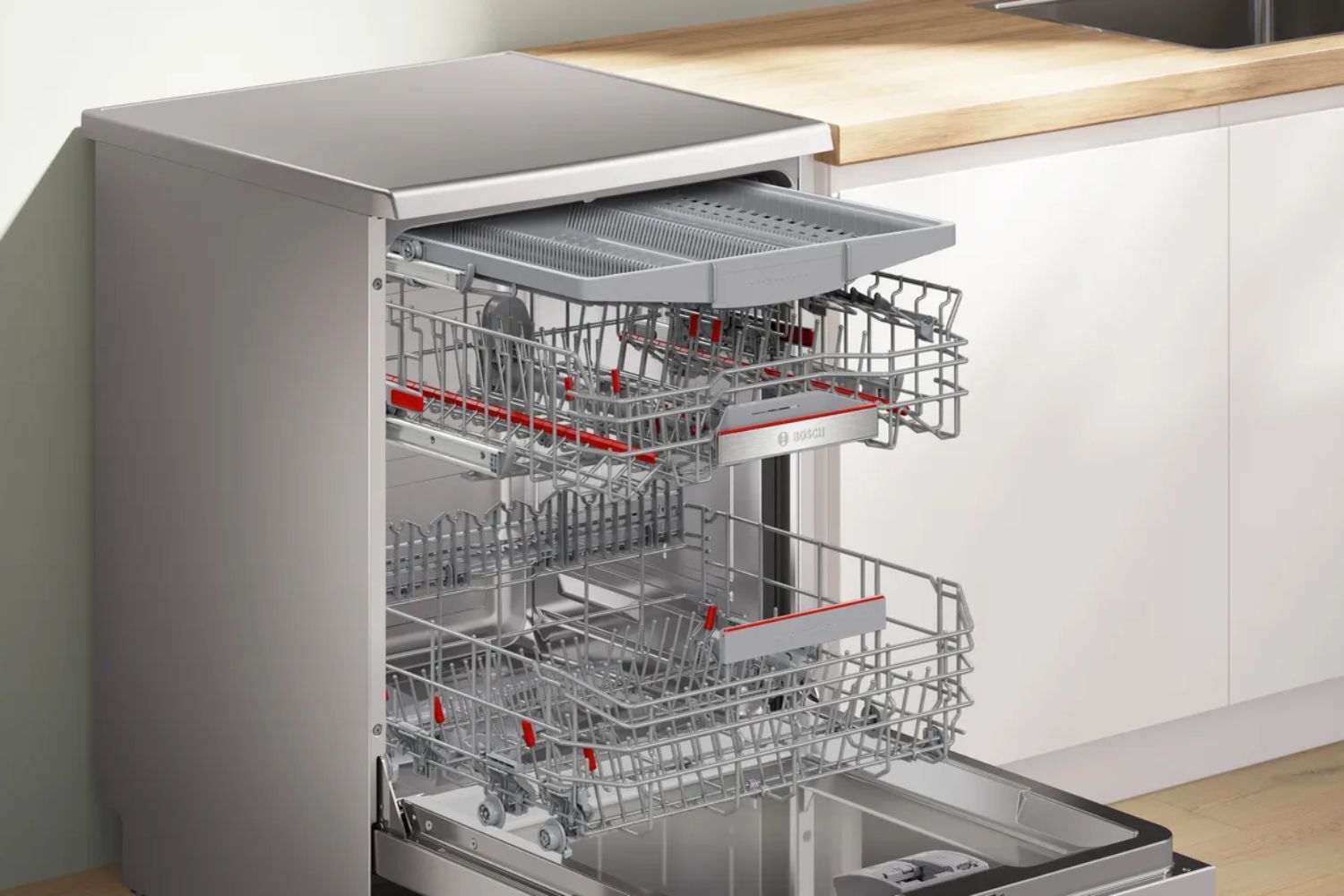 Hệ thống 3 khay rửa rộng rãi, sử dụng tiện lợi