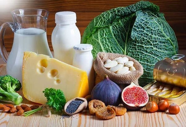 Bổ sung thực phẩm tự nhiên giàu canxi