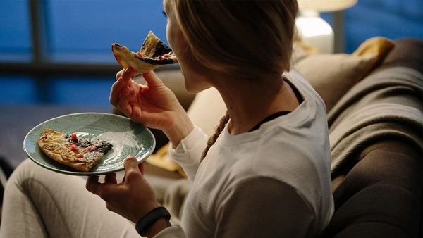 Người gầy khó tăng cân do ăn uống thất thường