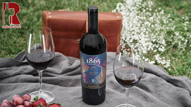 Rượu 1865 Master Blend sở hữu vị rượu đậm đà, mạnh mẽ nhưng vẫn dễ thưởng thức
