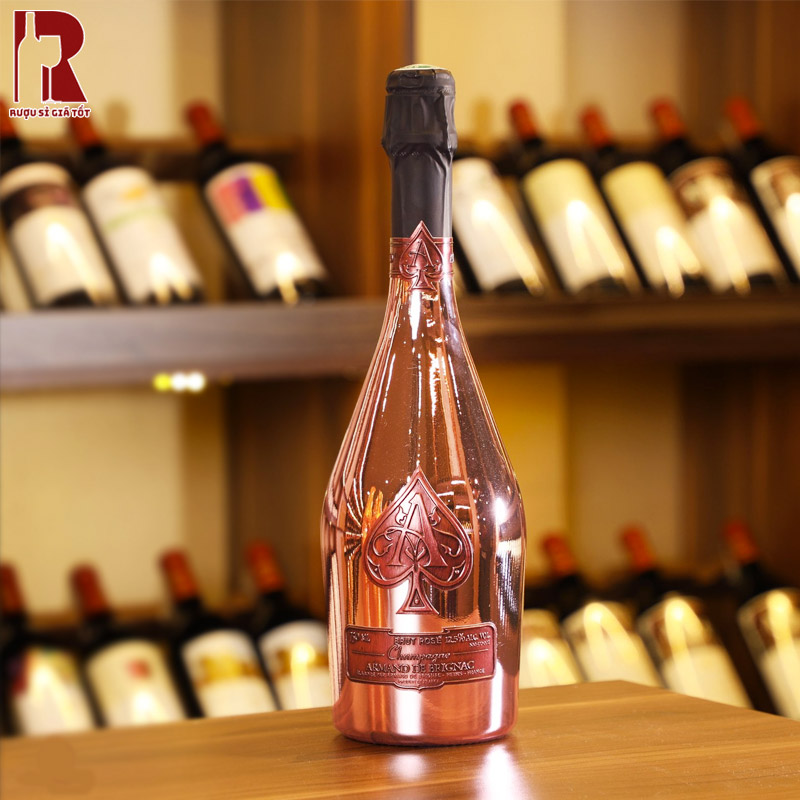 Giới Thiệu Tổng Quan Về Armand De Brignac Brut Rosé