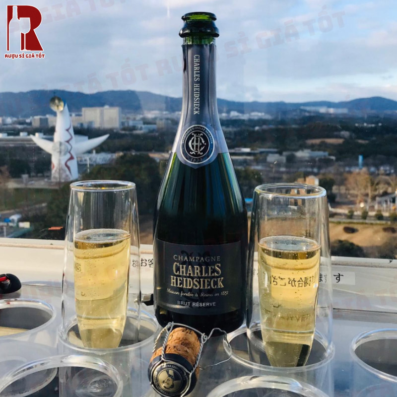 Quá trình sản xuất Champagne Charles Heidsieck Brut Reserve kỳ công
