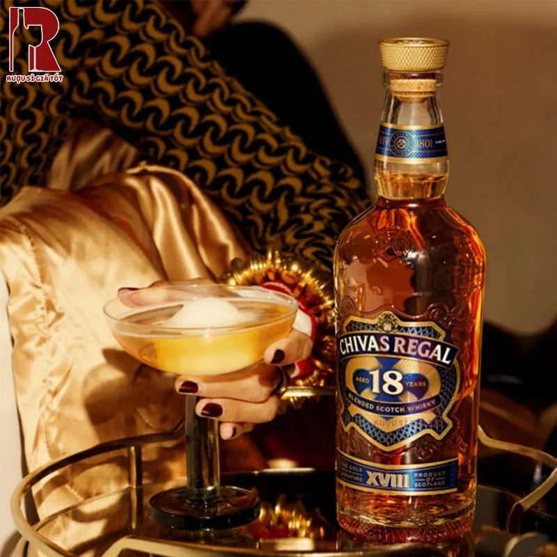 Chivas 18 Regal Gold Signature Mới mang đến sự kết hợp của hương vị truyền thống và hiện đại