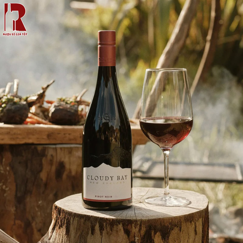 Cloudy Bay Pinot Noir