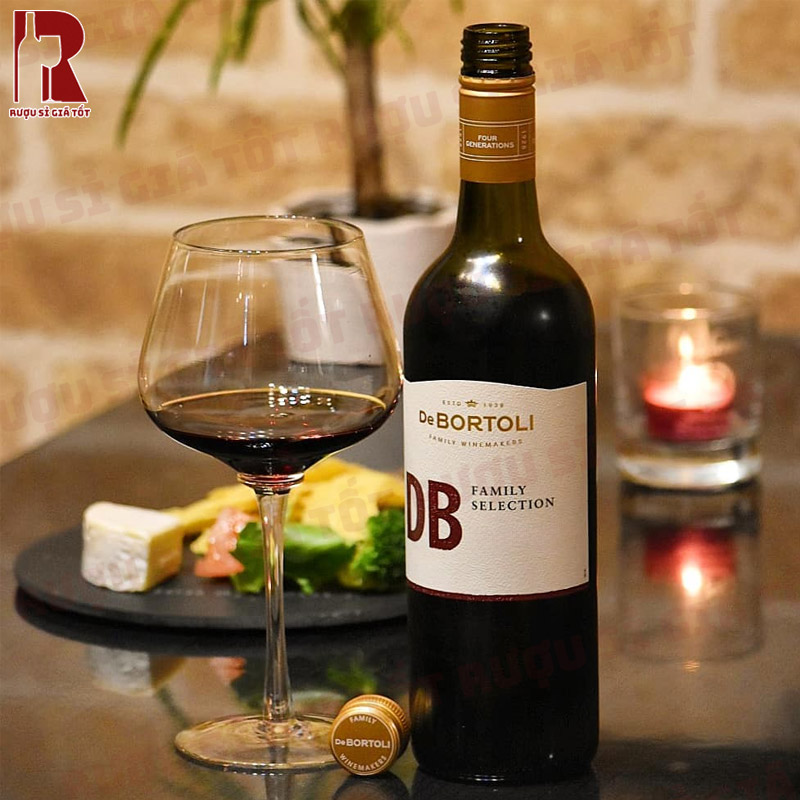Thành Tựu Đạt Được Của De Bortoli DB Family Selection Shiraz