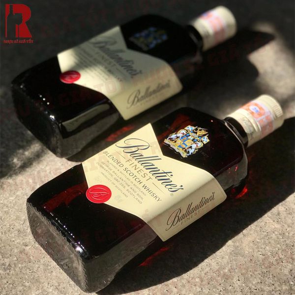 Giá Rượu Ballantine's Finest