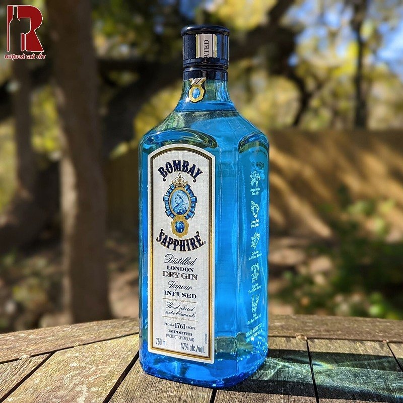 Giá rượu Bombay Sapphire Gin hiện nay