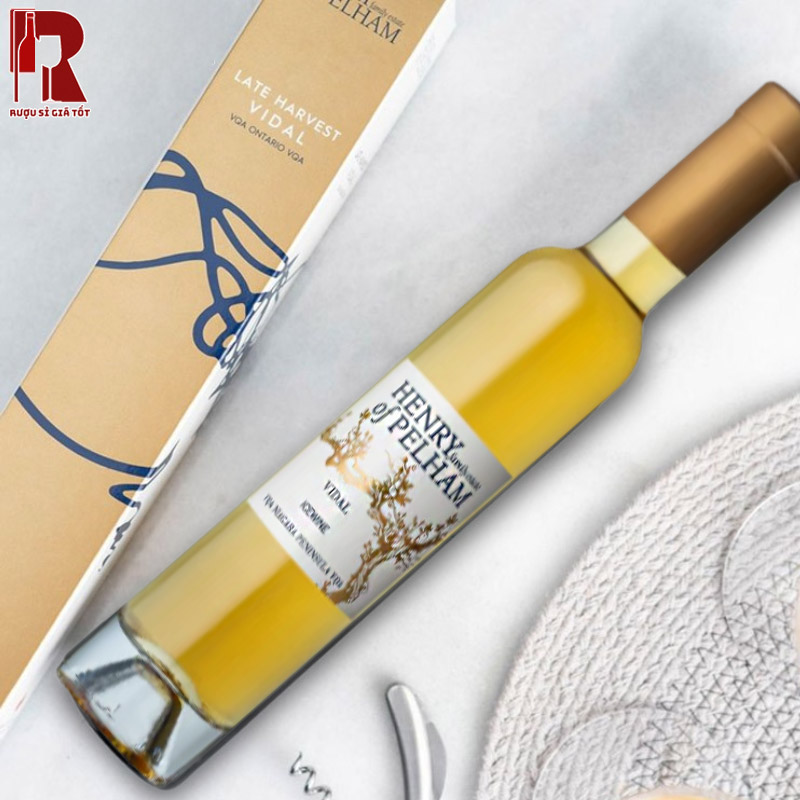Rượu Henry of Pelham Vidal Riesling hoàn hảo cho đa dạng các món ăn