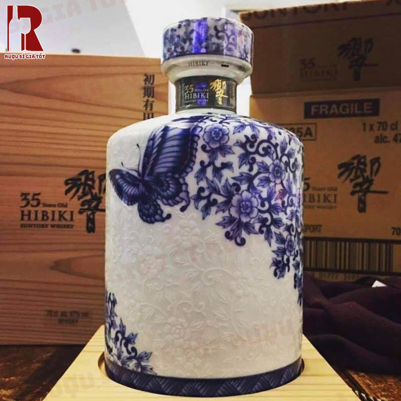 Thưởng thức rượu Hibiki 35 Năm Arita Takumi Ceramic Edition như thế nào