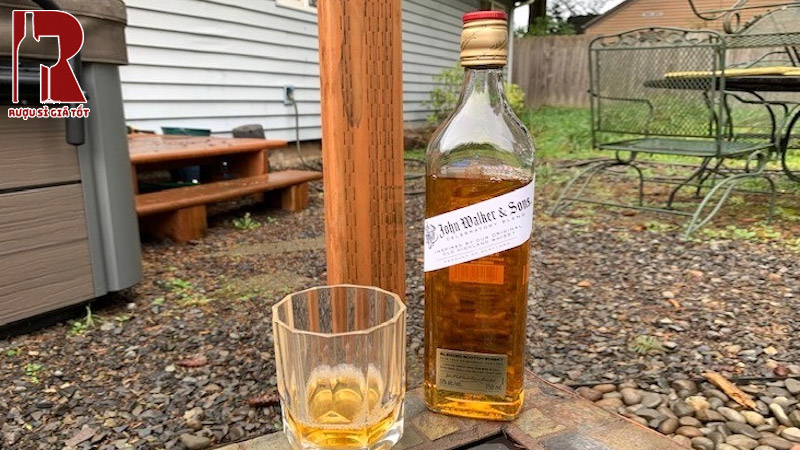 Cách thưởng thức rượu whisky Johnnie Walker