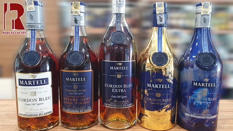 Martell Cordon Bleu Intense Heat Cask Finish nổi bật với vị rượu mạnh mẽ nhưng vẫn êm dịu