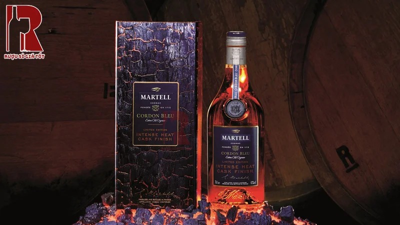 Martell Cordon Bleu Intense Heat Cask Finish có quy trình sản xuất tỉ mỉ cùng các loại nguyên liệu cao cấp