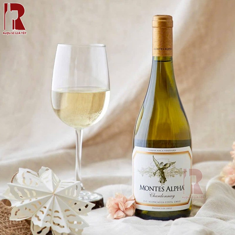 Rượu Chile trắng Montes Alpha Chardonnay phù hợp với đa dạng khách hàng