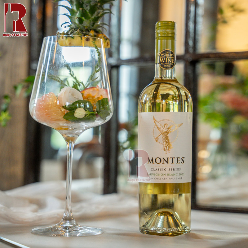 Montes Classic Series Sauvignon Blanc với quy trình sản xuất phức tạp sẽ đem đến hương vị sắc nét, tinh tế