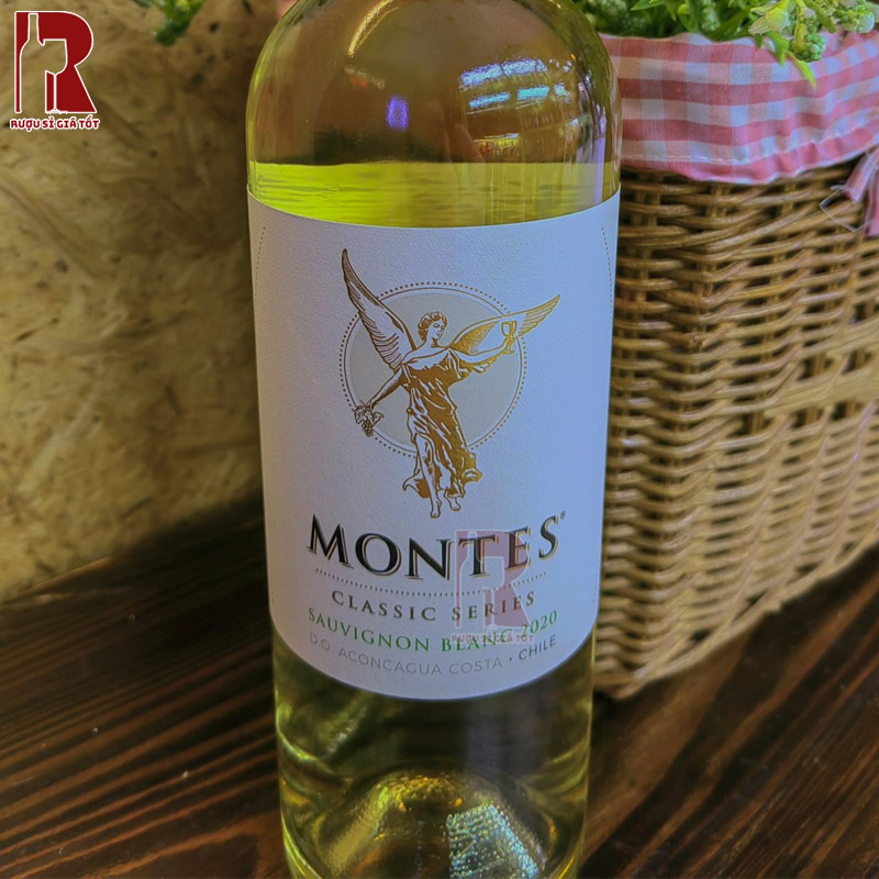 Montes Classic Series Sauvignon Blanc phù hợp với đa dạng các món ăn, đặc biệt là các món hải sản
