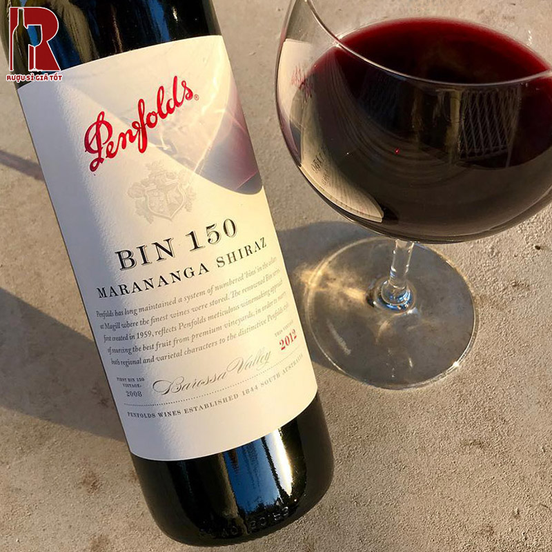 Thời gian ủ rượu lâu đem đến cho chai Penfolds Bin 150 sự sâu lắng