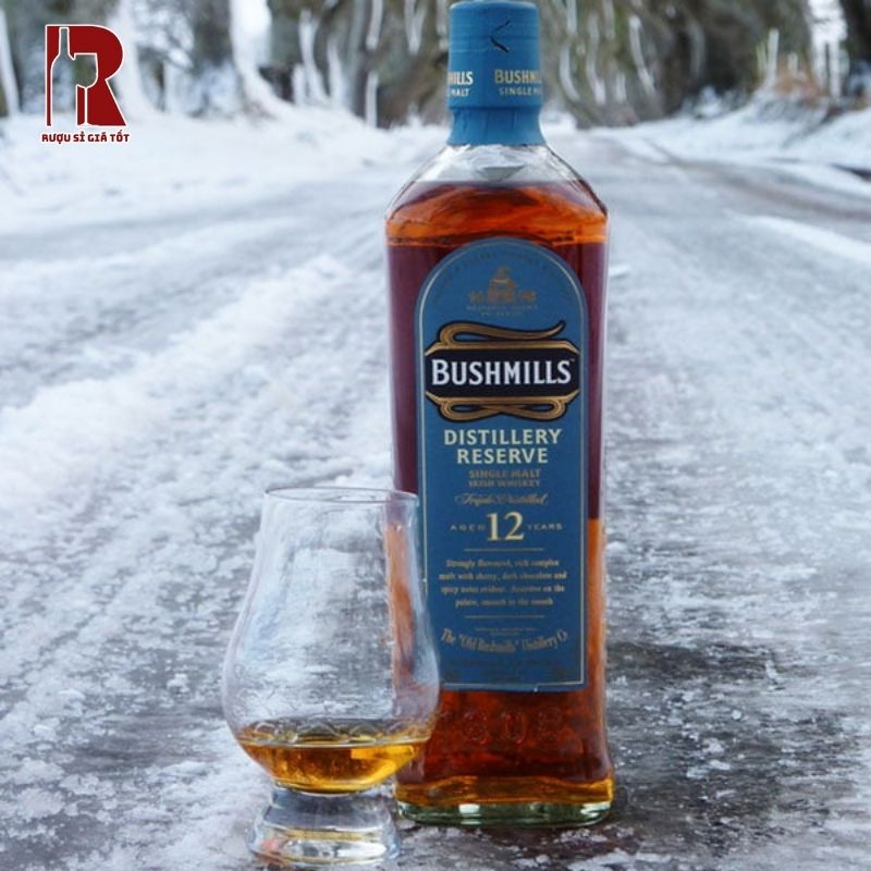 Bushmills 12 và bao bì sang trọng, đẹp mắt