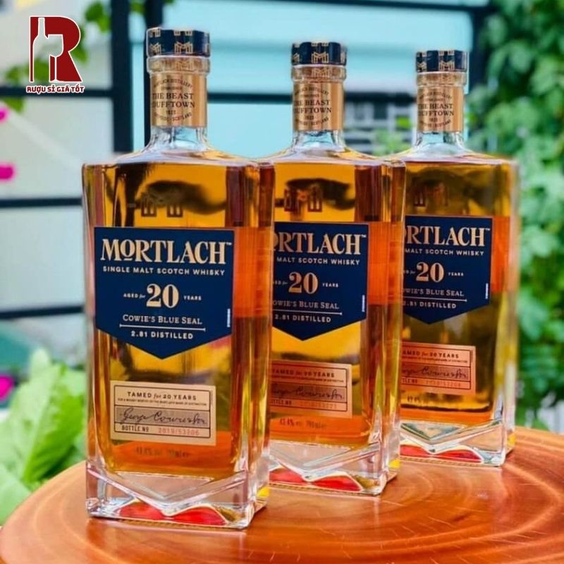 Mortlach 20 là sự hòa quyện của các loại nguyên liệu cao cấp và quy trình sản xuất nghiêm ngặt, đem lại chất lượng tuyệt đối