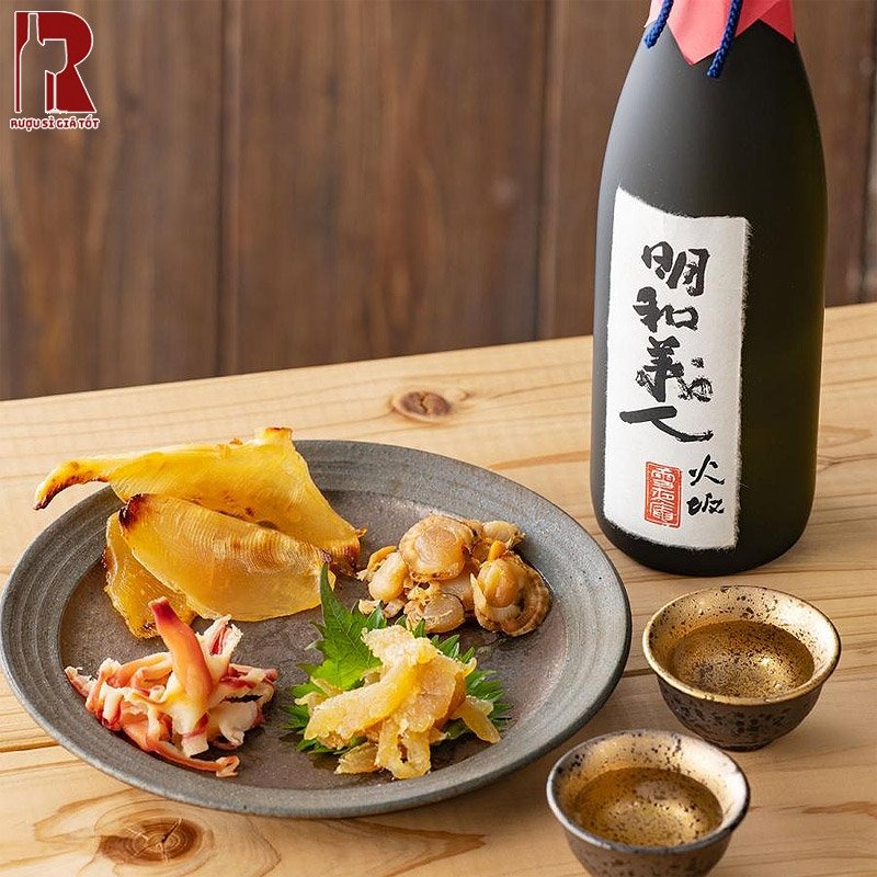 Rượu Sake Junmai nhập khẩu