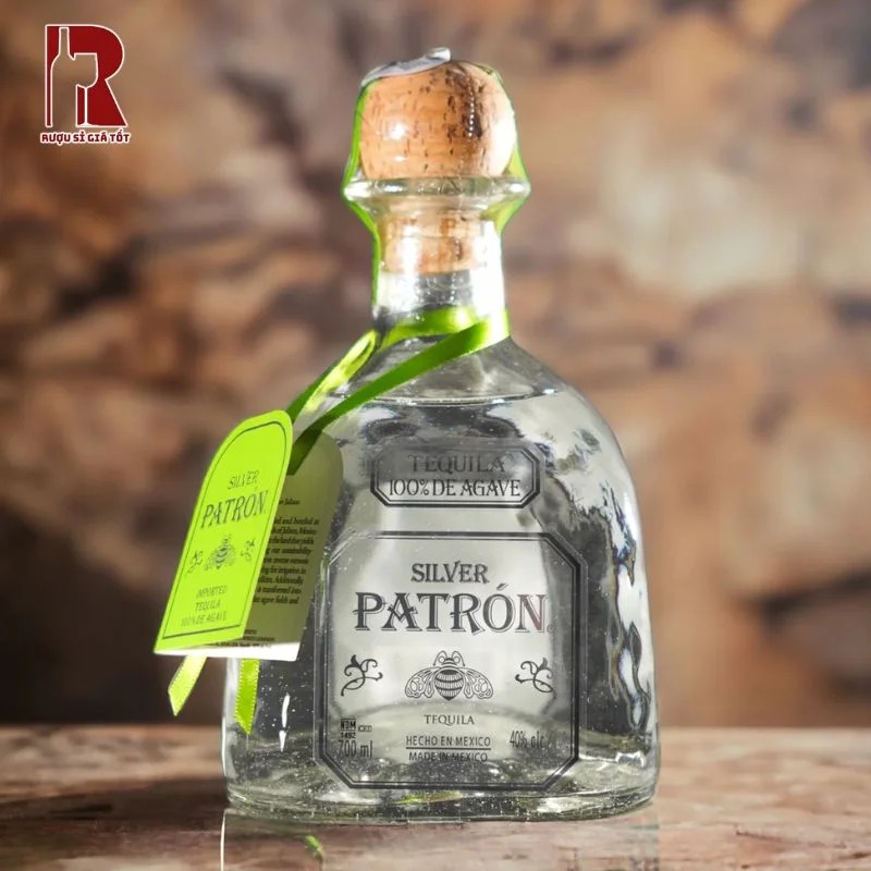 Phương pháp sử dụng bánh xe đá tahona truyền thống giúp Patron Silver Tequila giữ nguyên vị rượu tự nhiên