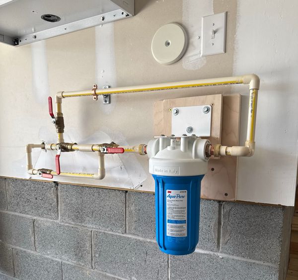 Hình lắp đặt máy lọc nước tổng đầu nguồn 3M AP801B-817