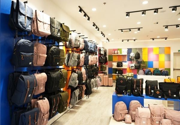 Cửa hàng Herschel TP.HCM