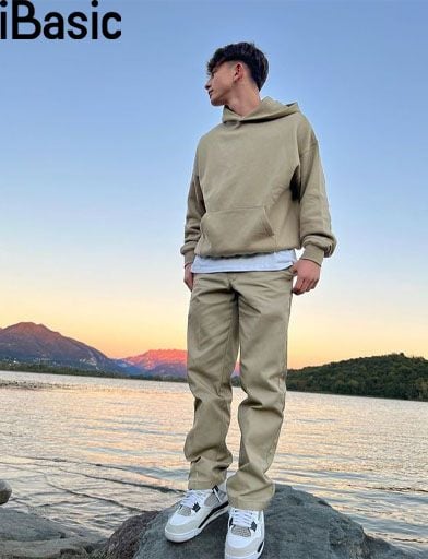 Cuộc So Tài Kinh Điển Giữa Ông Hoàng Áo Bomber Với Hoodie