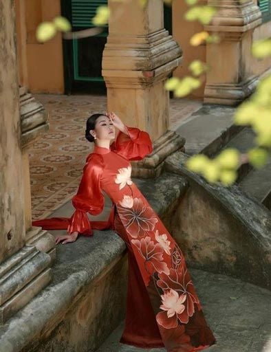 Khám Phá Phong Cách Tinh Tế Với Áo Dài Tay Phồng