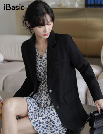 Mẹo Phối Đồ Với Áo Blazer Đen Nữ Cực Sang