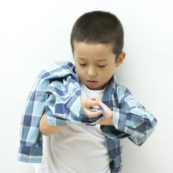 quan-lot-be-trai-mua-he-nang-dong-can-mot-chiec-quan-lot-chuan