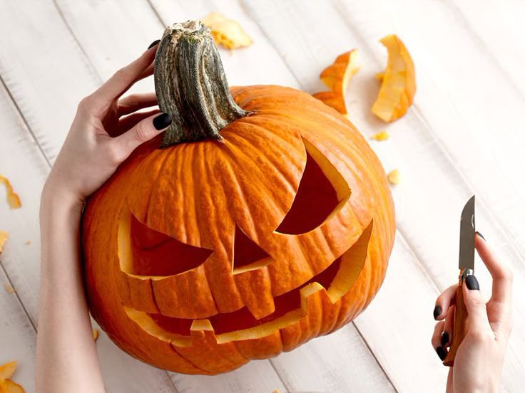 HALLOWEEN LÀ NGÀY NÀO? GIẢI MÃ NGÀY HỘI BÍ ẨN NHẤT NĂM