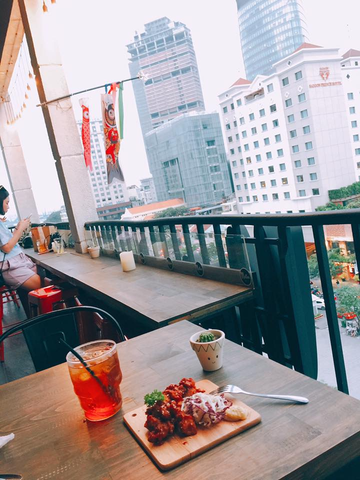 Tổng hợp quán cà phê ở chung cư cũ Sài Gòn