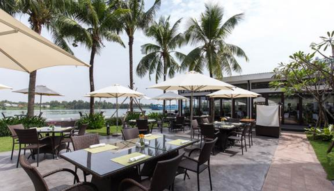 Tổng hợp quán cà phê view sông mát rượi ở quận 2