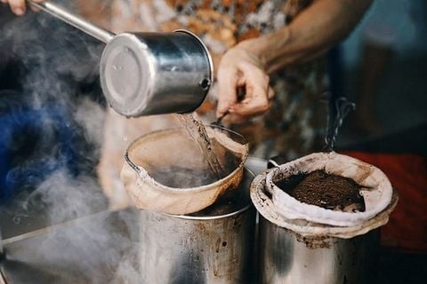 Nguồn gốc và bí quyết pha cà phê kho chuẩn ngon truyền thống
