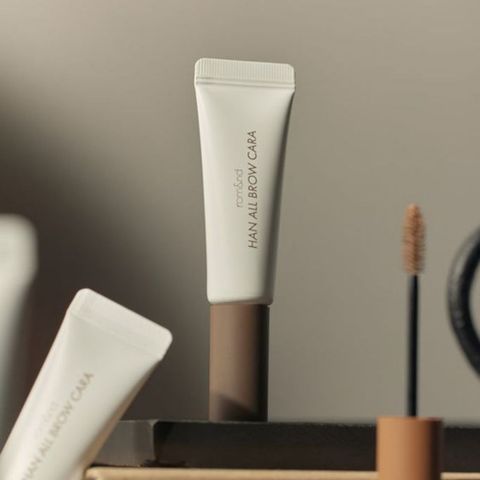 Mascara Chuốt Chân Mày Tự Nhiên Romand Có Gì "HOT"?