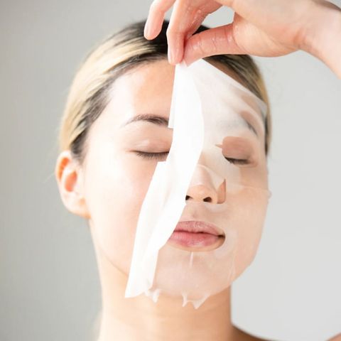 Chọn mặt nạ dưỡng ẩm nào tốt cho mọi loại da?