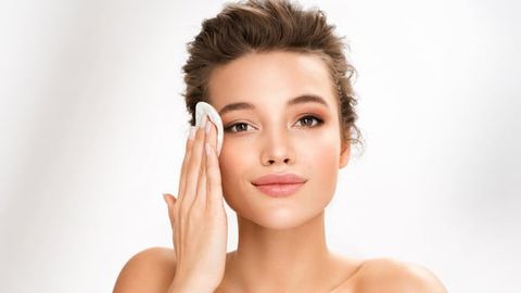 Top 05 Nước Tẩy Trang Cho Da Thường Được Chuyên Gia Khuyên Dùng