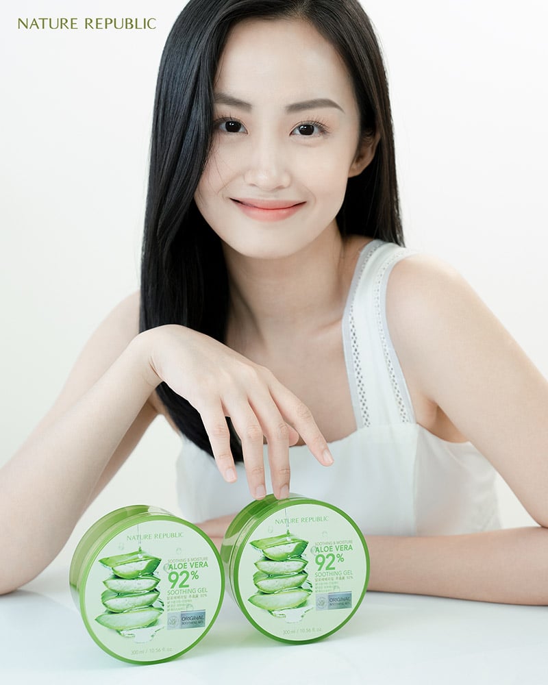 Gel Dưỡng Ẩm Chiết Xuất Lô Hội Cấp Ẩm & Làm Dịu Da Nature Republic Soothing & Moisture Aloe Vera 92% Soothing Gel 300ml