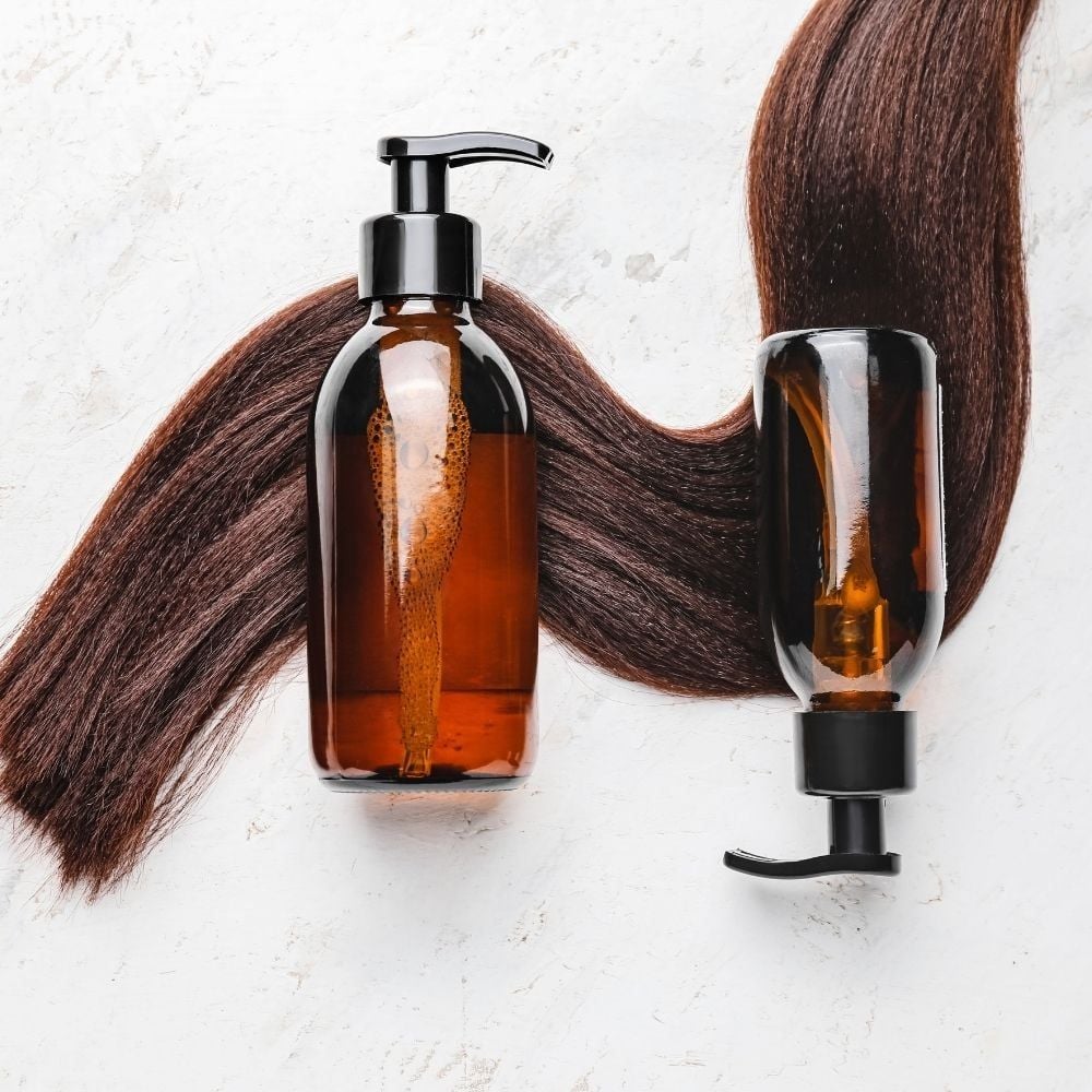 Dầu gội và dầu xả dành cho tóc tẩy giúp nuôi dưỡng, cải thiện tình trạng tóc