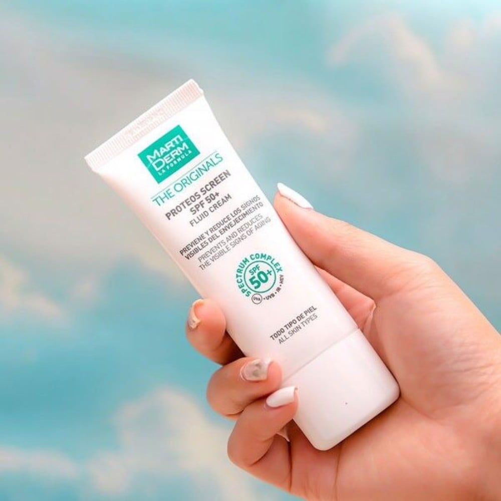 42.10 - thegioiskinfood.com - Kem chống nắng Martiderm The Originals Proteos Screen SPF50+ Color Fluid Cream