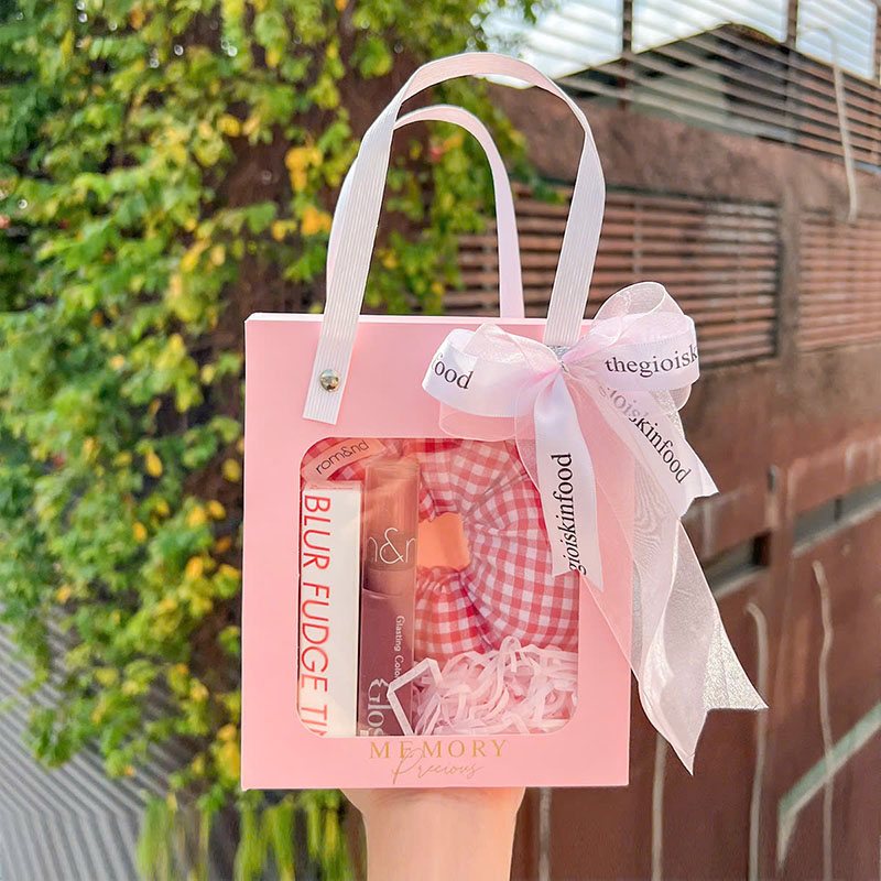 Combo Romand 8/3: Son Dưỡng Romand Glasting Melting Balm + Son Bóng Romand Glasting Color Gloss + Cột Tóc Romand Scrunchies + Hộp quà bundle Romand