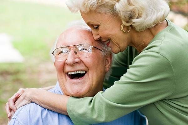 Hỗ trợ điều trị và làm giảm thiểu các triệu chứng bệnh Alzheimer