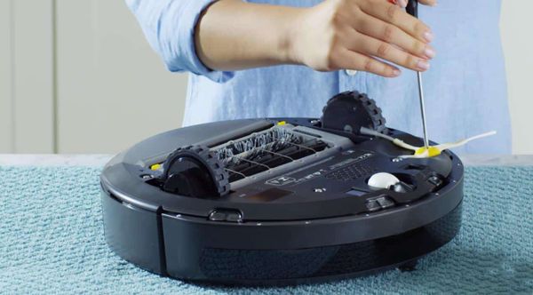 sử dụng robot hút bụi thông minh iRobot Roomba