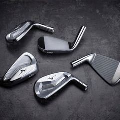 cận cảnh mặt gậy sắt mizuno Pro 243 cổ điển